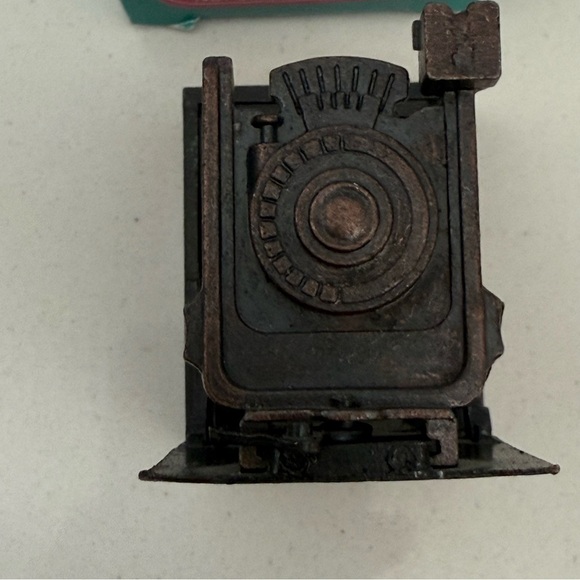 Diecast Miniature Camera & Railroad Locomotive Pencil Sharpeners - Picture 7 of 12